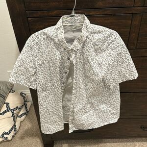 Kenneth Cole Button up shirt